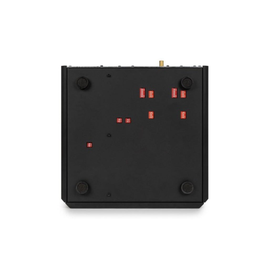 Thorens MC 1600 phono preamplifier detail