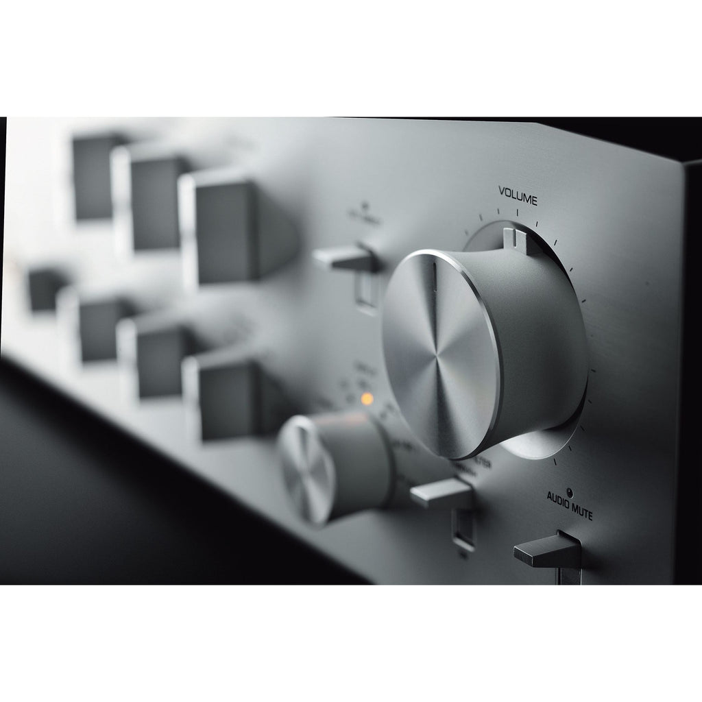 Yamaha - C-5000 Preamplifier