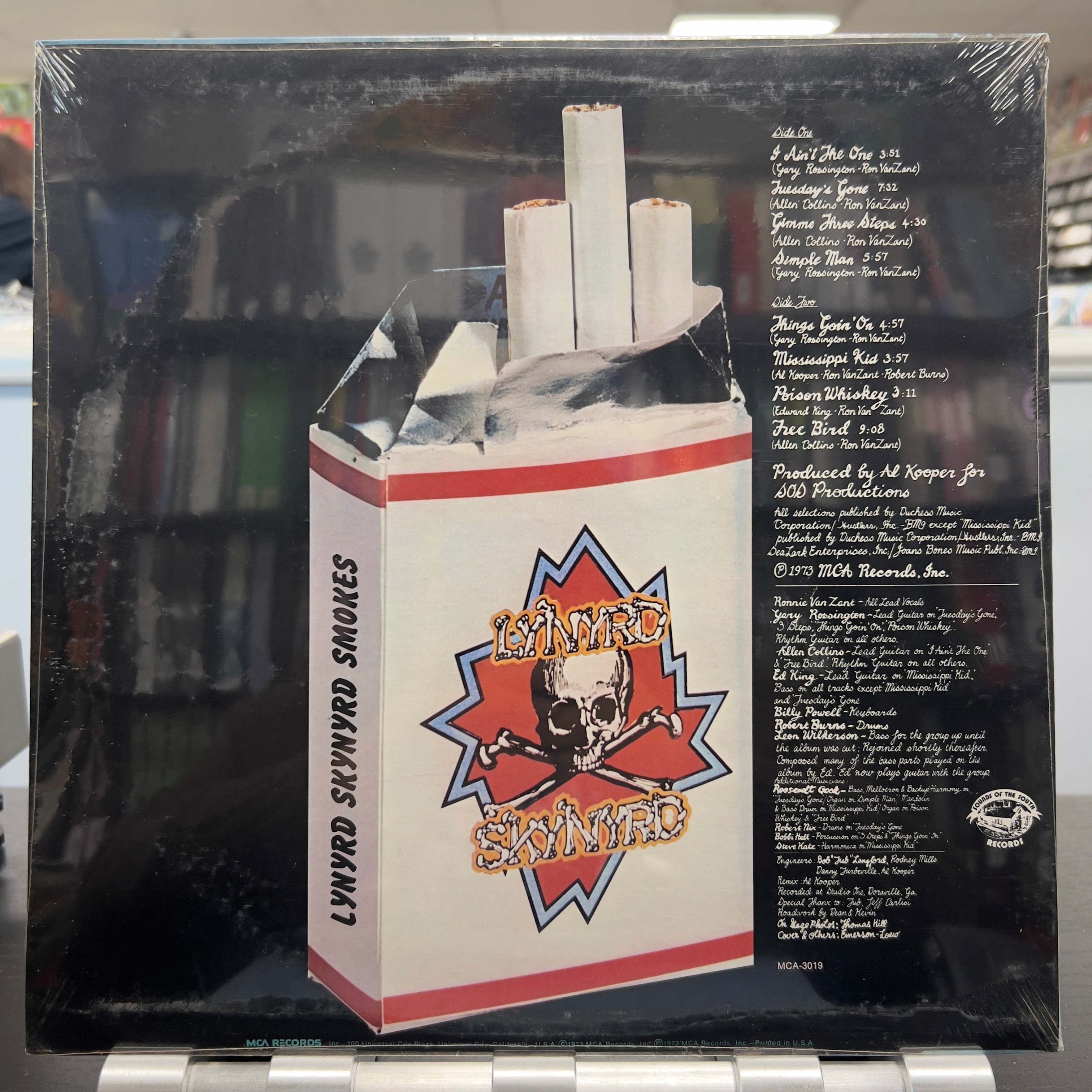 Lynyrd Skynyrd - (Pronounced 'Lĕh-'nérd 'Skin-'nérd) - LP