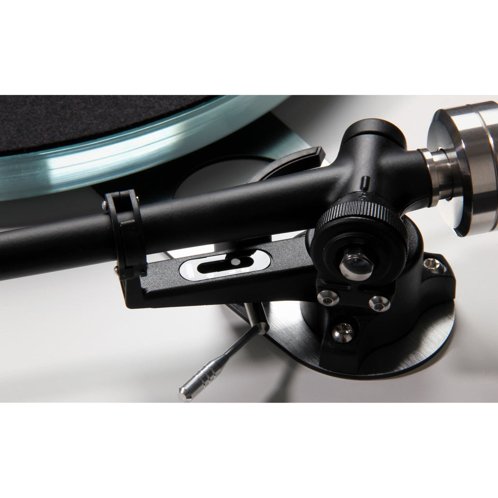 Rega - Planar 6 Turntable