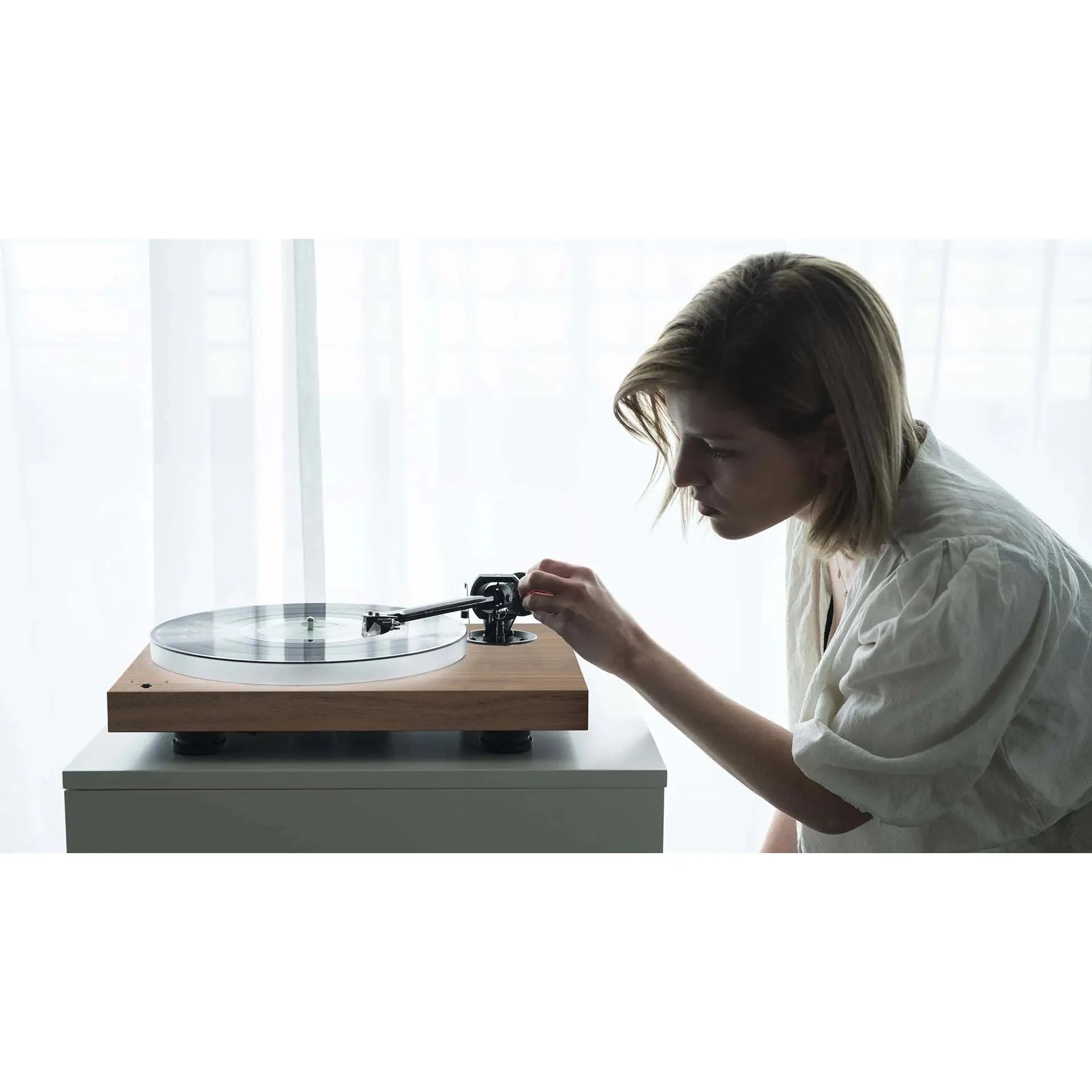 Pro-Ject - X1 B Balanced Turntable w/ Pick it PRO B