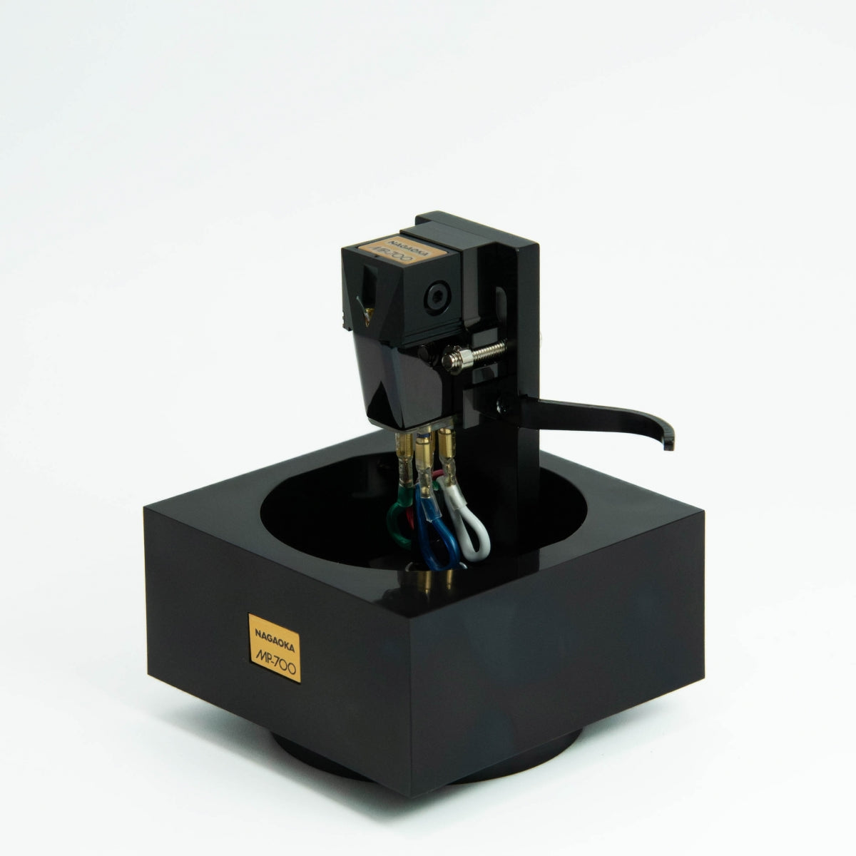 Nagaoka MP-700H flagship phono cartridge pre-mounted on a Nagaoka headshell