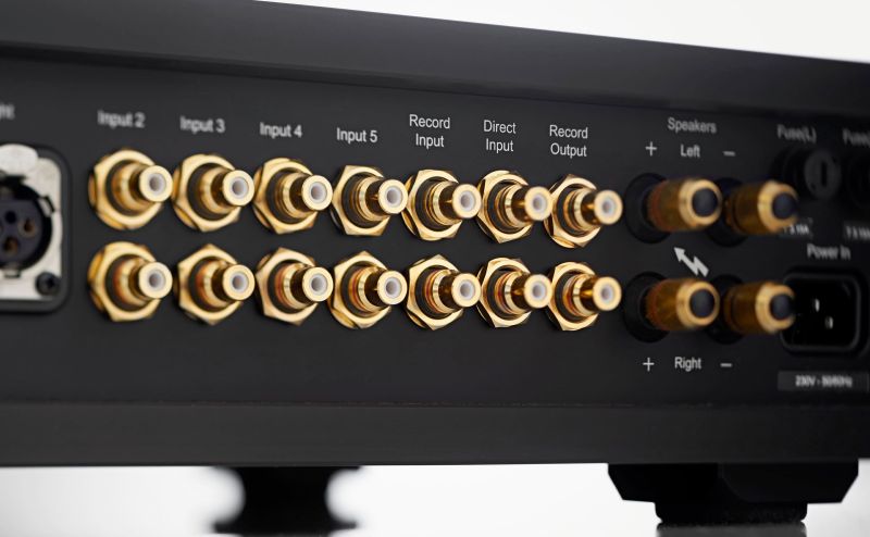 Rega Osiris amplifier detail