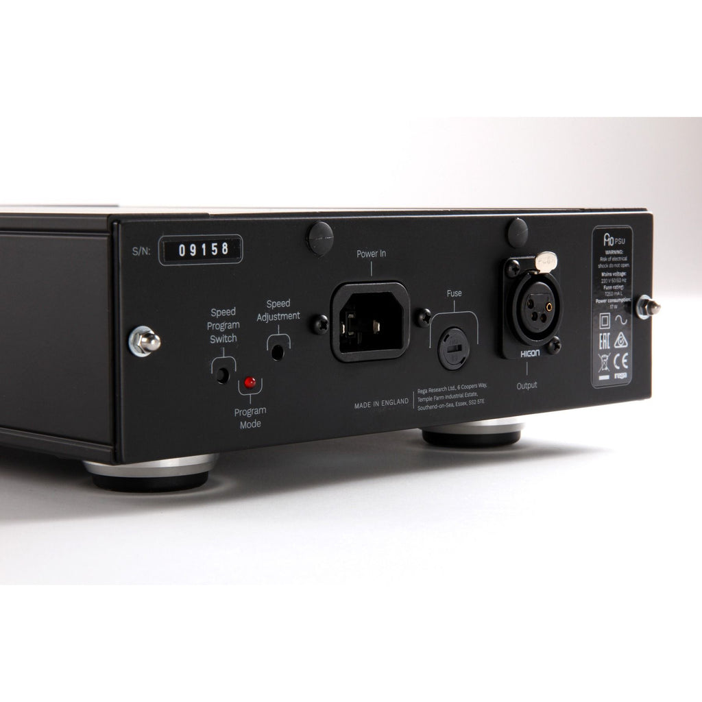 Rega - Planar 10 Turntable